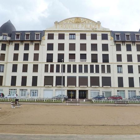 Paradis Les Pieds Sur Le Sable Trouville Palace ภายนอก รูปภาพ